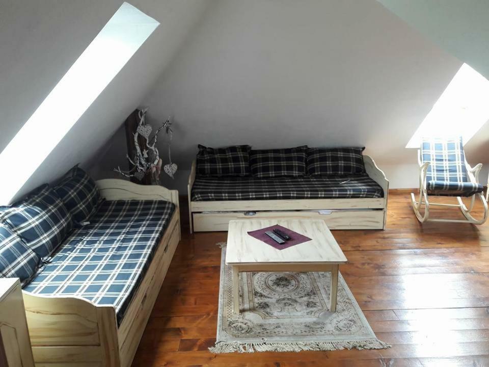 Apartman-Bartko บันสกา ชีอาว์นีซา ภายนอก รูปภาพ